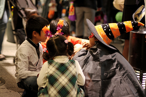 Japan: Halloween on Motomachi (Yokohama)